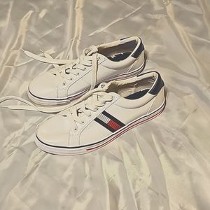 Women's Tommy Hilfiger sz 10 White Logo Shoes